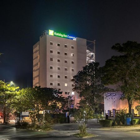 Holiday Inn Express Kolkata New Town By Ihg Exterior foto
