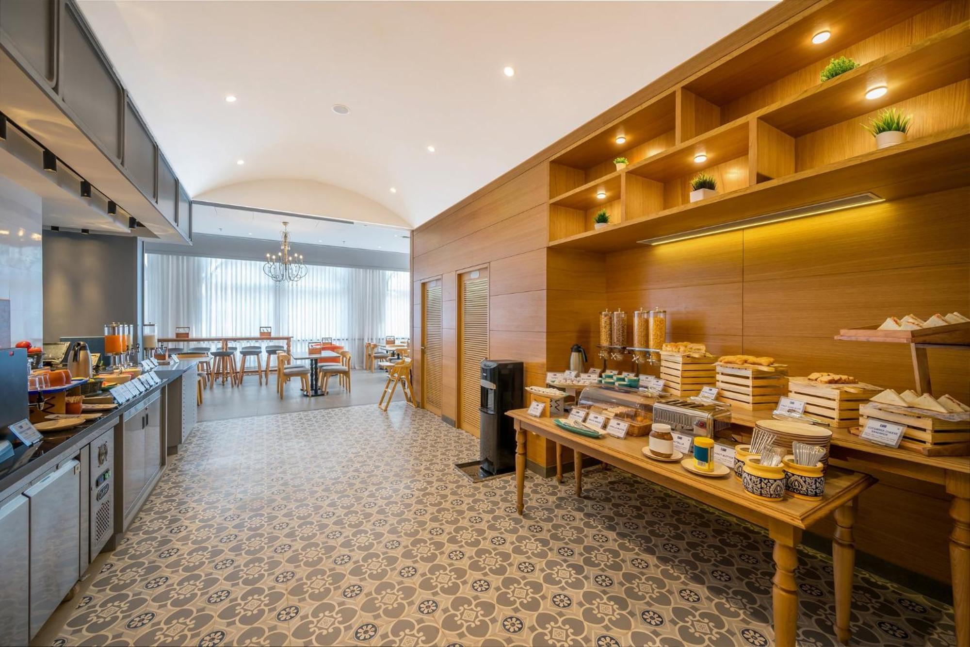Holiday Inn Express Kolkata New Town By Ihg Exterior foto