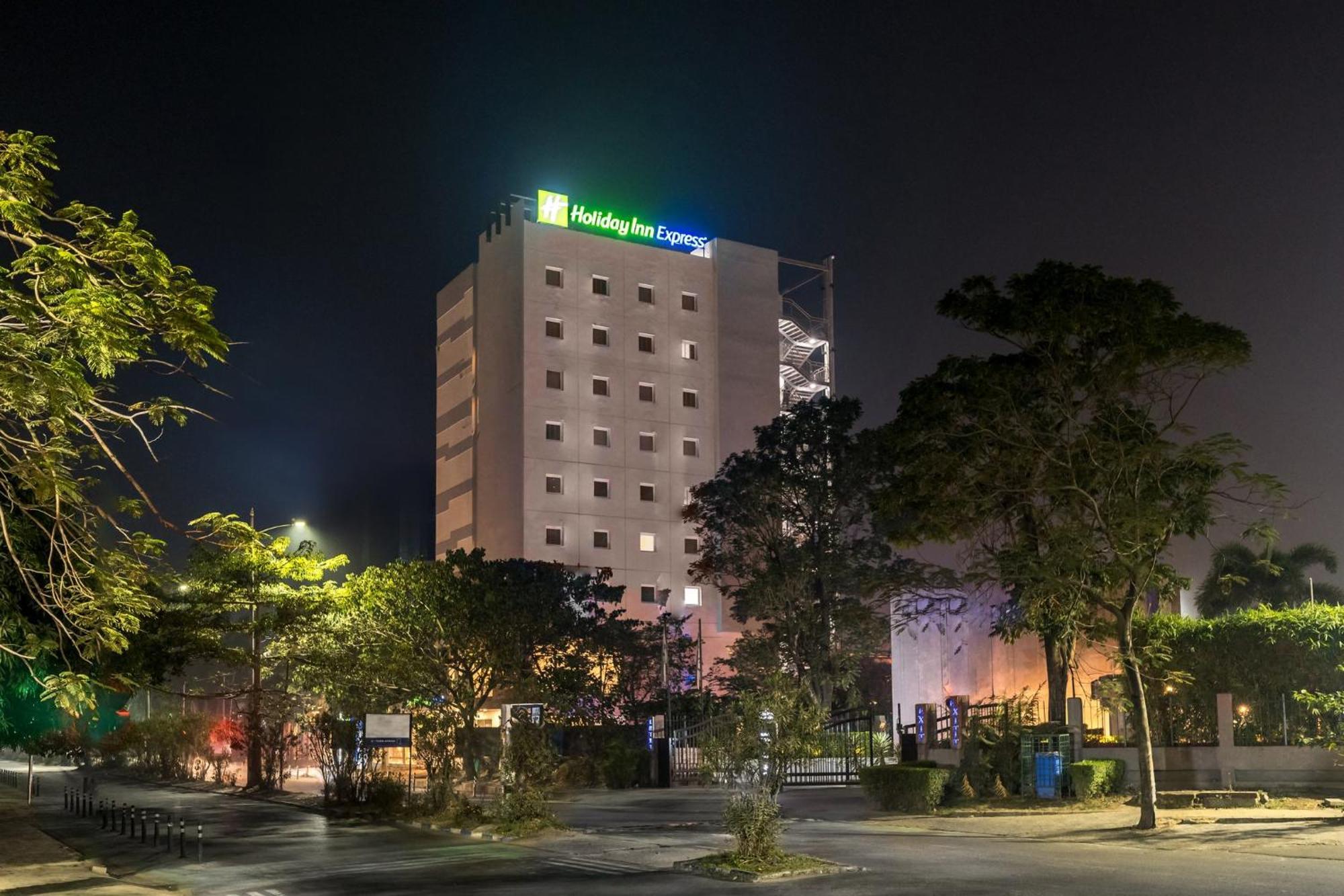 Holiday Inn Express Kolkata New Town By Ihg Exterior foto